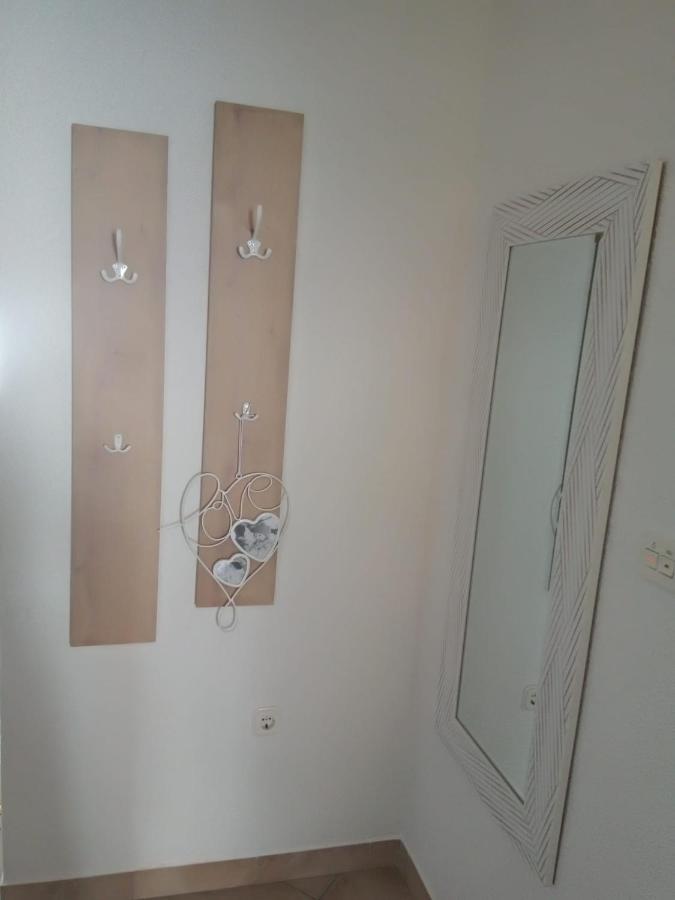 Studio Apartman Kika Otočac Exteriör bild